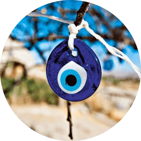 Imagem mística contra mau olhado e inveja, serviço de proteção espiritual com experiente Pai de Santo em Maceió.